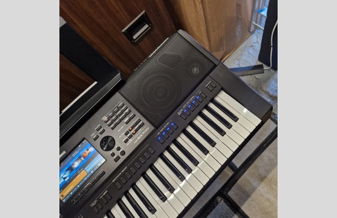Yamaha PSR-SX700 Keyboard, Used (SN:BCDP01033) - Image 8